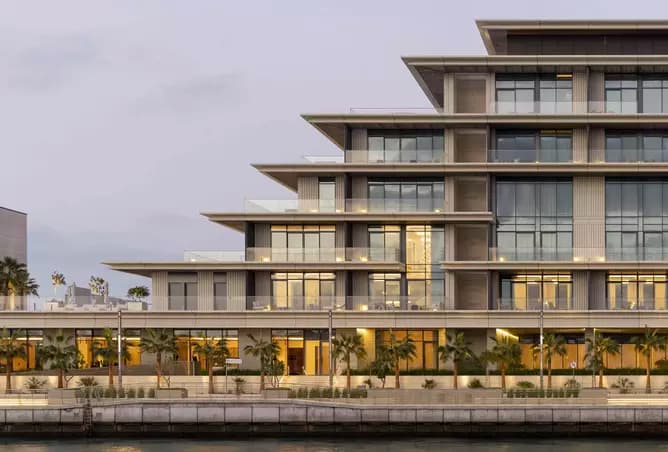 Four Seasons Private Residences