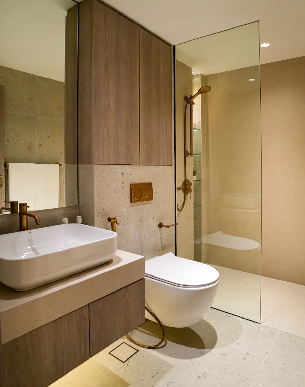 0d97cd7b-5a42-4774-8dc3-4fbe79e6f8f2